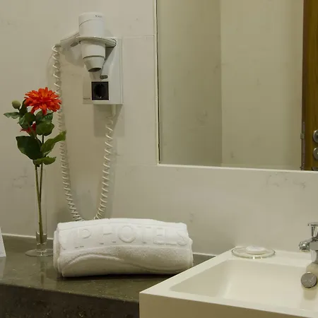 Hotel Vip Executive Santa Iria 4*