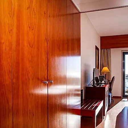 Vip Executive Santa Iria Hotel